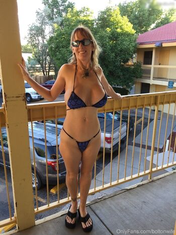 BoltOnWife