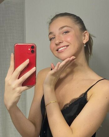 Brynn Rumfallo