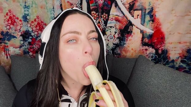 Jackie Does ASMR