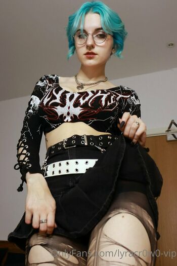 Lyra Crow