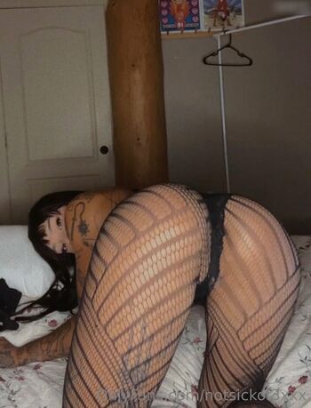 Notsick3 - Keaton Belle