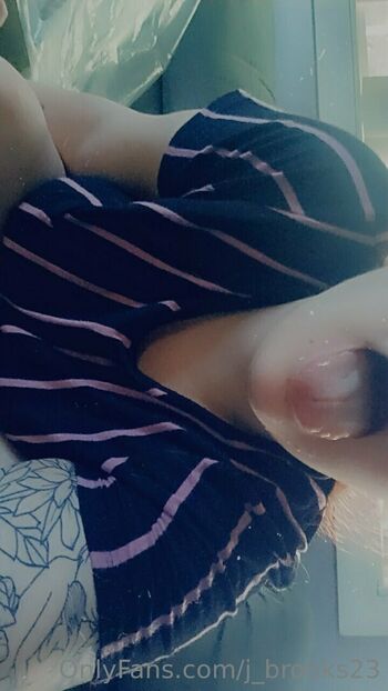 trichome_skye